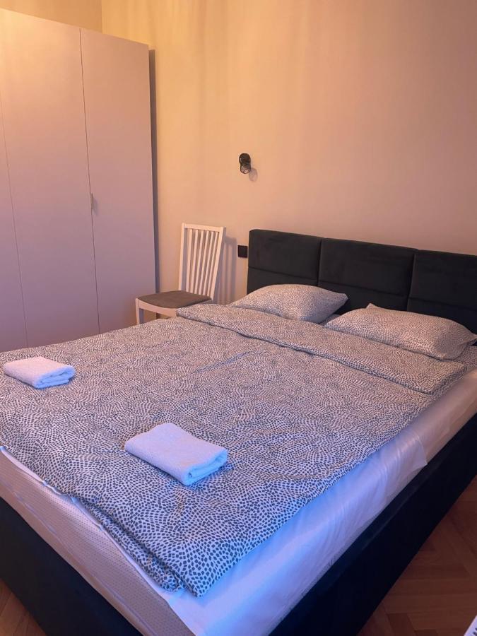 Kopernika 47/5 *